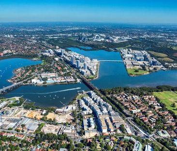 Genesis Shepherds Bay | New New Apartment - Photo 2