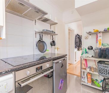 6 bedroom house to rent - Photo 2