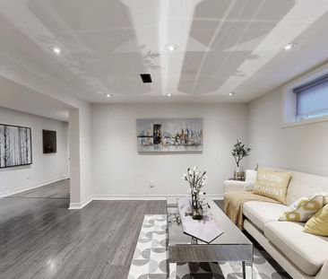 For Lease - 1011 Janette Street, Newmarket, Ontario - Photo 6
