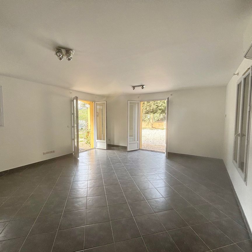 Location Maison 4 pièces 88m² TOURRETTE LEVENS 06690 - Photo 1