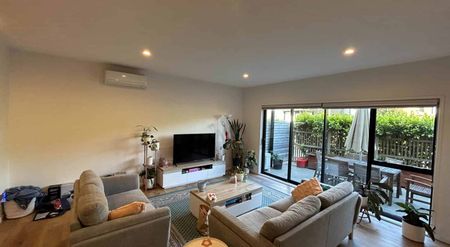 4 bedroom home in Mt Wellington - Photo 2