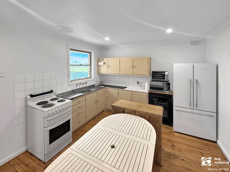 Comfort, Convenience, Charm! - Photo 4