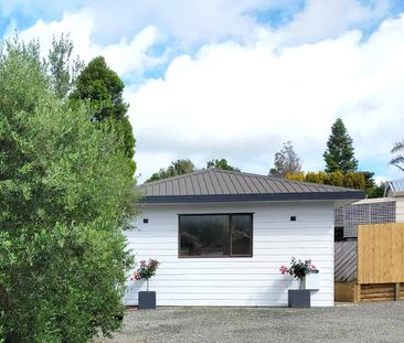 Charming Two-Bedroom unit in Peaceful Neighbour hood - Photo 3