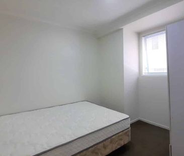 2 bed room unit - 3 mins walking distance to AUT / Korean supermark... - Photo 3