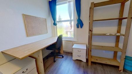 4 bedroom semi-detached house to rent - Photo 5