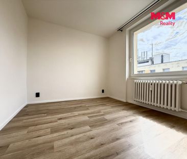 Pronájem bytu 1+1 41 m², Tunelářů 328, Praha Zbraslav - Photo 2