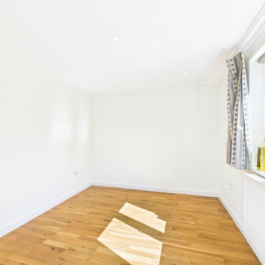 Tidmarsh Barns, Tidmarsh Lane, Tidmarsh, Reading, RG8 - Photo 1