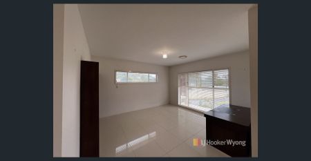 Stylish & Spacious Living in the Heart of Wyong - Photo 2