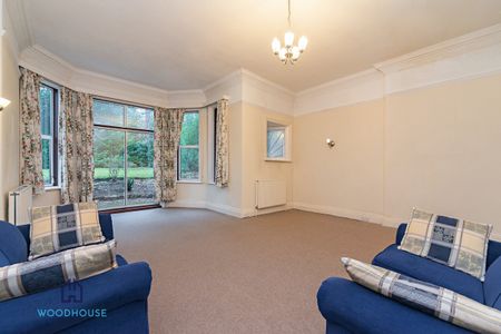 Bracknell Gardens, London, NW3 - Three Bedroom Flat To Rent - £658 pw / £2,850pcm - Photo 3