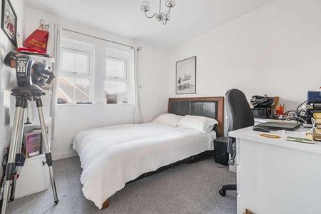 Greenwich Road, Shinfield, RG2 - Photo 2