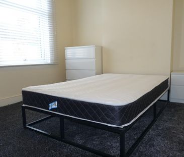 3 bedroom House To Let - Photo 5