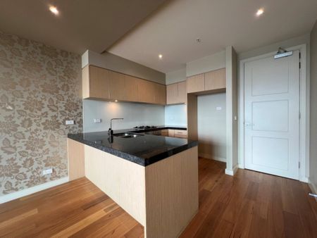 Great Space 2 Bed 2 Bath in the Central of Melbourne Cbd! - Photo 3