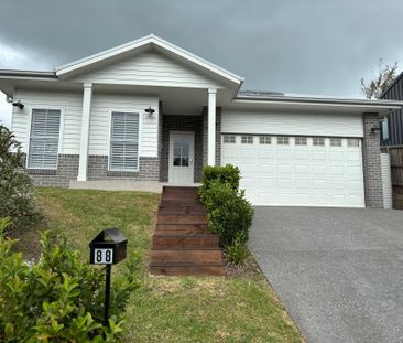 Modern Home located in Huntingdale Park Estate - Photo 5