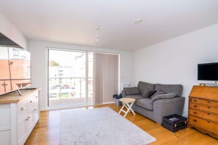 1 bedroom flat to rent - Photo 4
