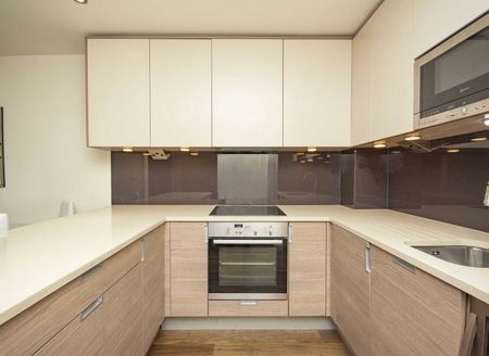 East Drive - Photo 5