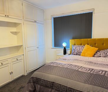 Room in a Shared House, Stoney Lane, B25 - Photo 2