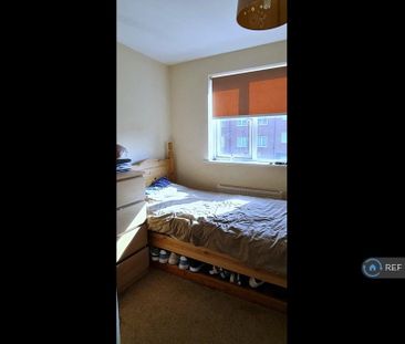 6 bedroom end of terrace house to rent - Photo 2