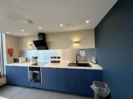 Premium Ensuite - Photo 3