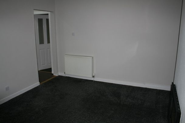 BEAUTIFULLY PRESENTED 2 BEDROOM GARDEN FLAT FOR RENT – WOODSIDE TERRACE, DUNDEE - Photo 1