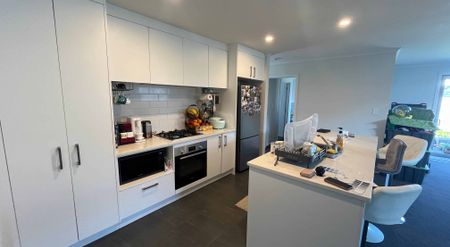 Sunny 4-bedroom house for rent!! - Photo 2