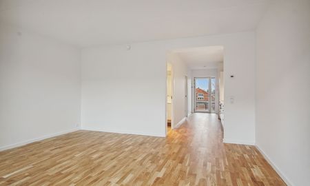 Rummelig og lys 2-værelses lejlighed med egen altan og unikke fællesfaciliteter. - Foto 3