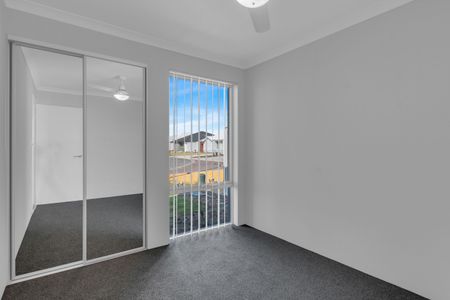 Four Bedroom Family Home in Pinjarra - Photo 3