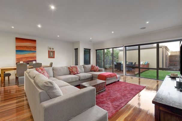 5 Alwyn Court, MITCHAM - Photo 1