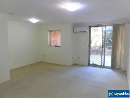 “2 bedroom unit close to Westfield & train station” - Photo 5