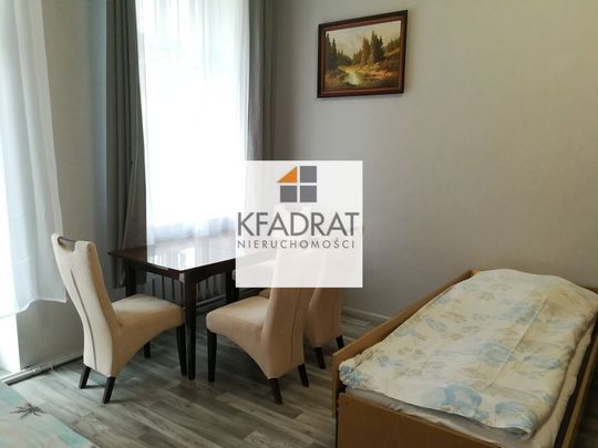 Mieszkanie pracownicze, dla 10-12 osób, centrum - Photo 1