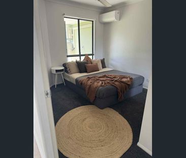 Furnished Family Home In Cannonvale for Rent - Photo 2