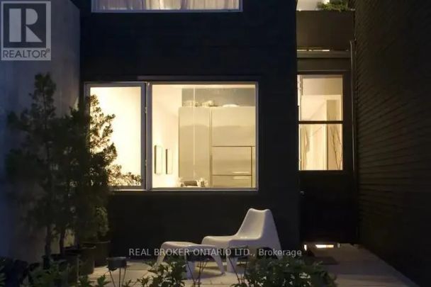 329 MANNING AVENUE - Photo 1