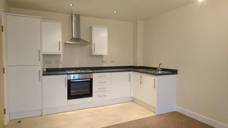 2 bedroom apartment to rent - Photo 4