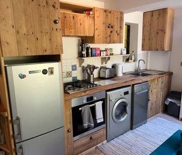 2 bedroom flat to rent - Photo 6