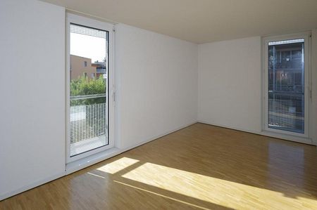 Familienfreundliche Wohnung in Fällanden - Foto 4