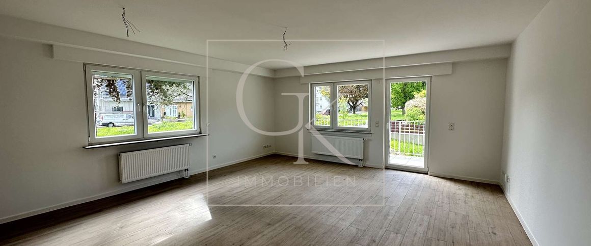 Erstbezug nach Modernisierung von lichtdurchfluteter großzügiger EG-Wohnung mit großem Süd-Balkon - Photo 1