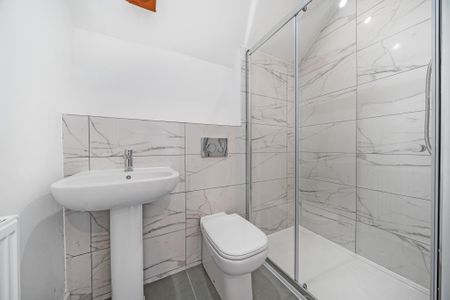 1 bedroom in a house share to rent - Photo 5