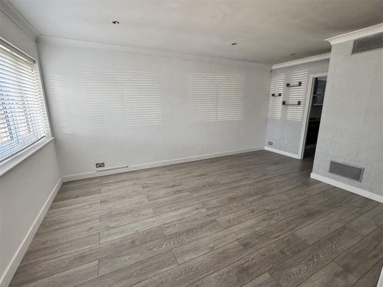 4 bedroom house to rent - Photo 1