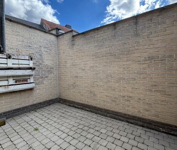 Huis - Te huur - Photo 1