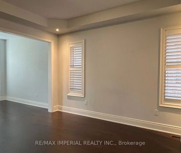 Detached Home For Lease | W9235867 - Photo 1