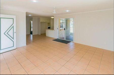 10 Cleo Court, QLD 4655, Torquay - Photo 2