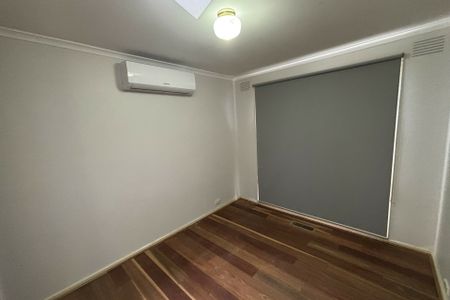 Modern Comfort in Prime Endeavour Hills Location � Split Systems in Every Bedroom! - Photo 4