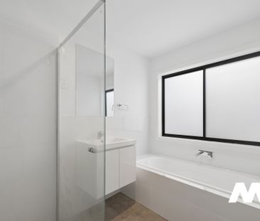 61 Maggie Scott Terrace, Whitlam ACT 2611 - Townhouse For Rent | Do... - Photo 5