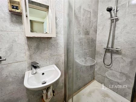 2 bedroom apartment to rent North Street, Bourne, PE10 - Photo 5