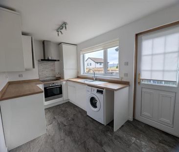 2 bedroom terraced house to rent - Photo 5