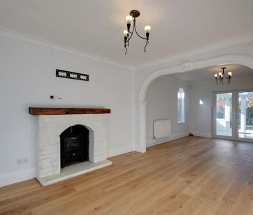 4 bedroom detached house to rent - Photo 5