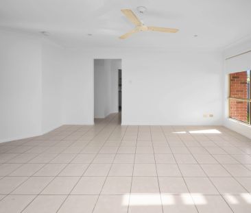 Stunning Family Home in Kallangur! - Photo 1