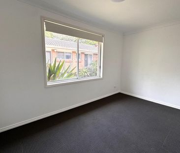 Two Bedroom Villa - Central Location! - Photo 2