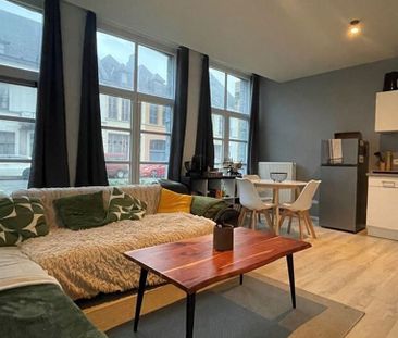 Appartement te huur in Tournai voor € 575 met 1 slaapkamer - Photo 2