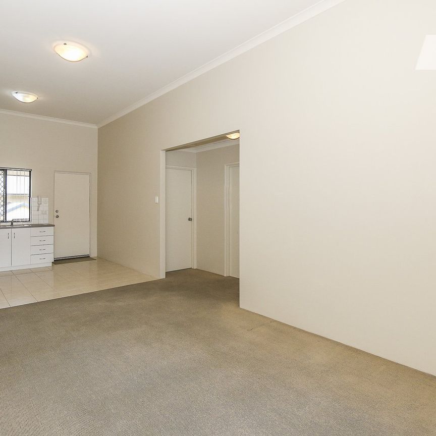 TIDY 2 BEDROOM IN SECURE COMPLEX - Photo 1