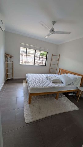 Smithfield - Photo 3